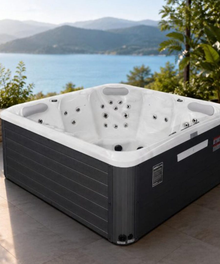 Wnętrze niecki jacuzzi z akrylu Lucite i dyszami hydromasażu